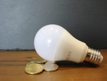 3 trucos para ahorrar en las nuevas facturas de la Luz